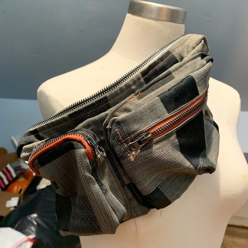 Fannie Pack / Slingbag